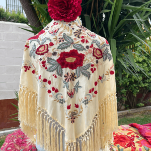 mantoncillo beige de seda