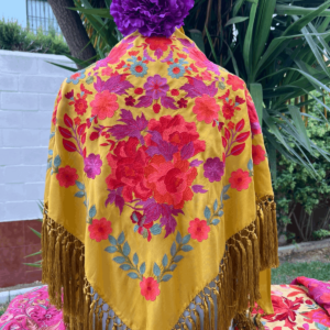 mantoncillo de seda mostaza