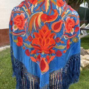 mantoncillo de seda, beige con fleco especial de borlón (copia)