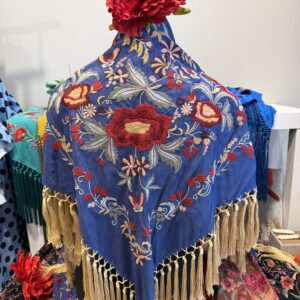 mantoncillo de seda coral con fleco de borlón (copia)