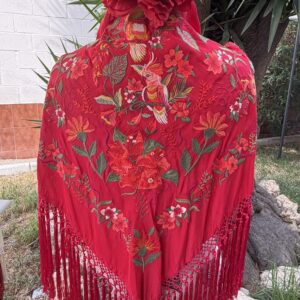 mantoncillo de seda rojo con fleco especial de borlón